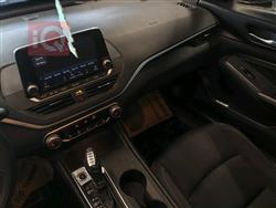 نیسان ئەلتیما